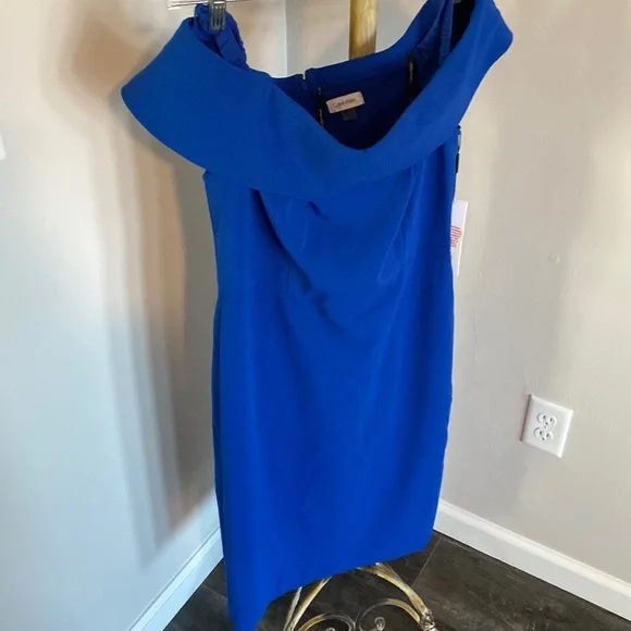 off the shoulder dress women Black Velvet Dress